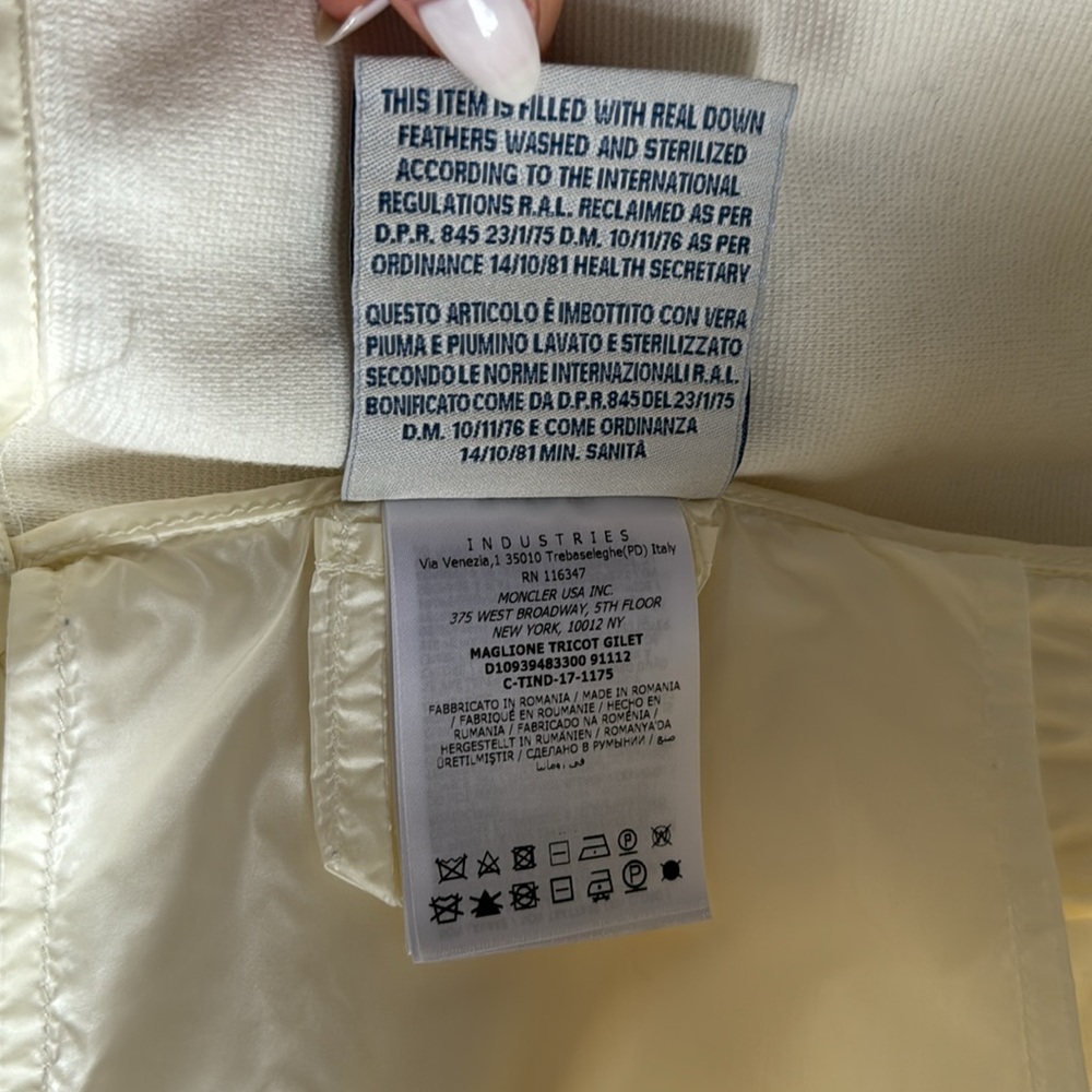 MONCLER VEST - Picture 7 of 13